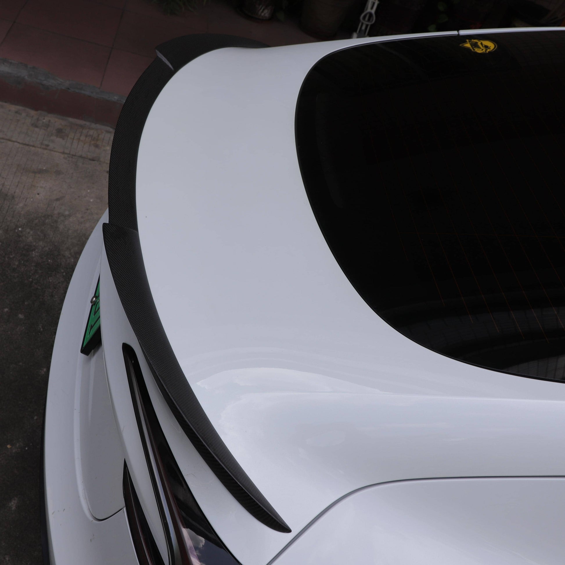 TESEVO Real Carbon Fiber Spoiler YG-Style for Model 3