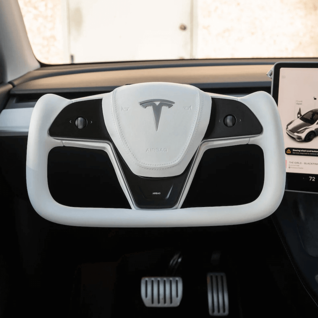 Tesevo Yoke Plaid Steering Wheel for Tesla Model 3 / Y【White Leather】 - Tesevo